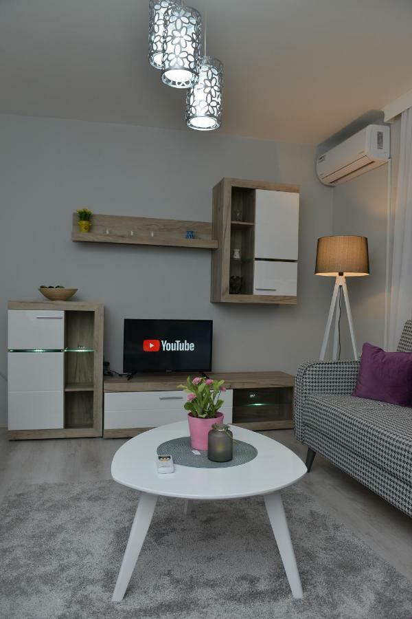Apartman Filip Novi Pazar Eksteriør billede