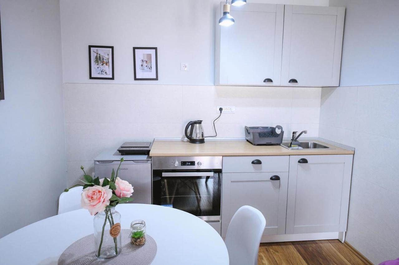 Apartman Filip Novi Pazar Eksteriør billede